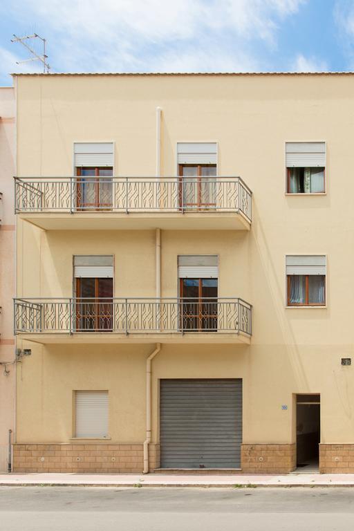 Hotel Licata Posti Letto à Trapani Extérieur photo